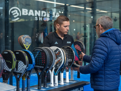 Padel racket sale at bandeja shop: top brands, expert advice, e-club